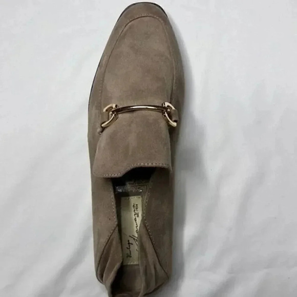 Vintage Havana Beige Suede Slip Gold Hardware Mules/Slides size 8 NWOT - Picture 6 of 8